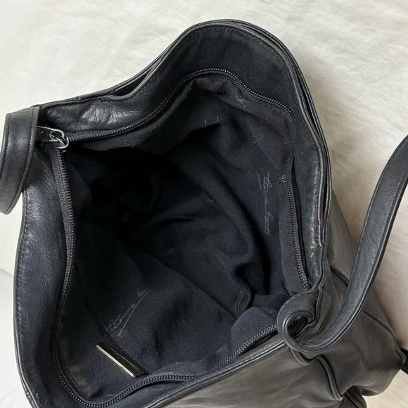 ETIENNE AIGNER Vintage Embossed Big Logo Minimalist Leather Crossbody Bag Purse - Picture 10 of 16